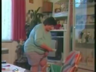 Randy Plumper Doing Housework