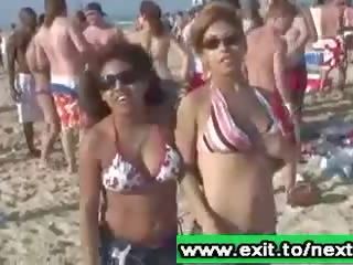 Beach Party with drunk groovy next door girls mov